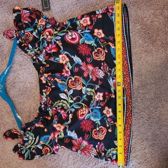 Black Bold Floral Off Shoulder Blouse (NWT) - Picture 11 of 12